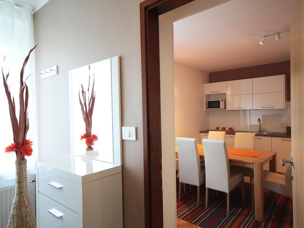 Apartment With Balcony Hisa Brdo 48 Bovec Zimmer foto